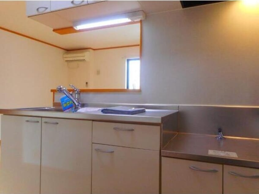  名古屋臨海高速鉄道<あおなみ線>/南荒子駅 徒歩5分 2階 築17年