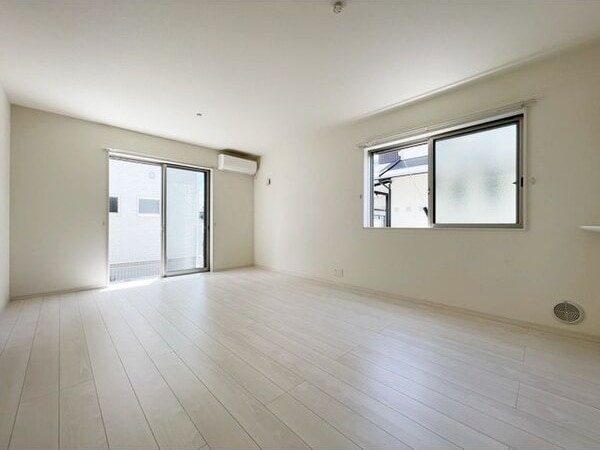  近鉄名古屋線/伏屋駅 徒歩17分 1-2階 築3年