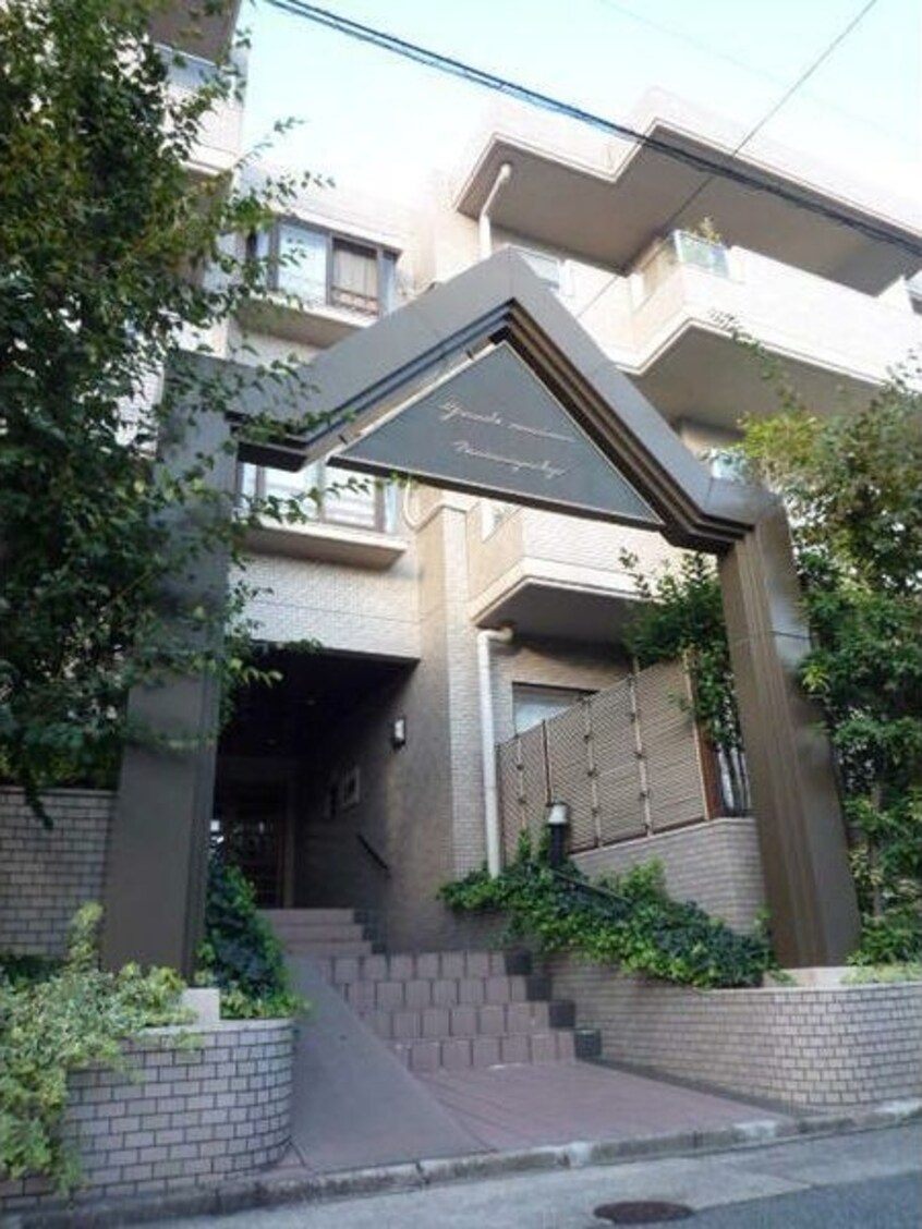  名古屋市営地下鉄鶴舞線/川名駅 徒歩14分 1階 築38年