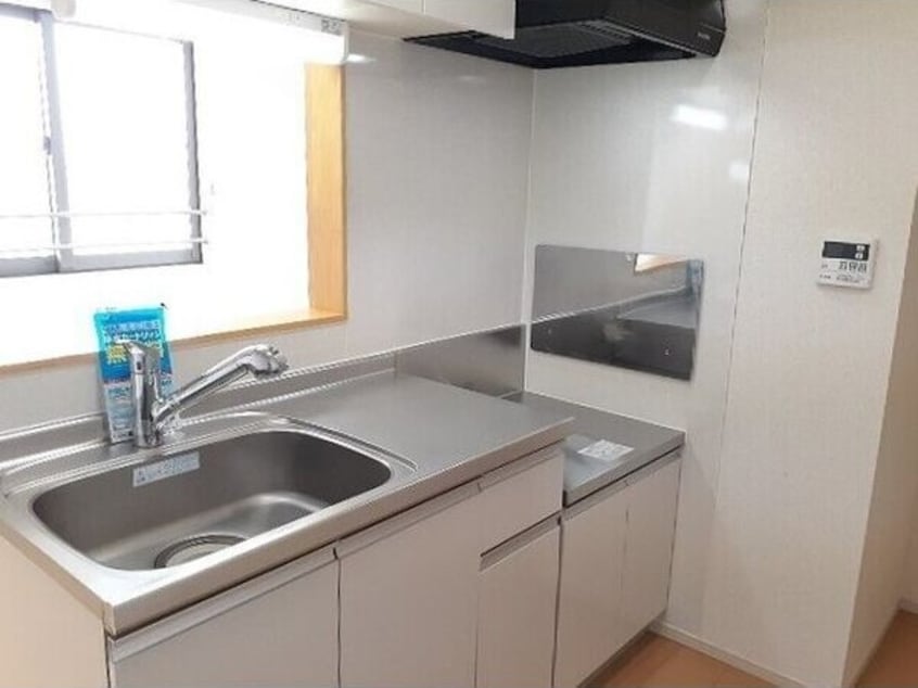  名古屋臨海高速鉄道<あおなみ線>/南荒子駅 徒歩7分 3階 築10年