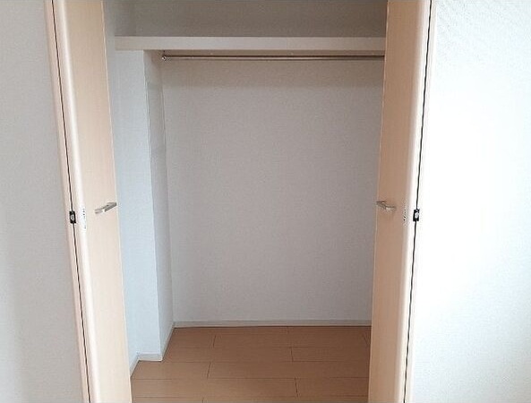  名古屋臨海高速鉄道<あおなみ線>/南荒子駅 徒歩7分 3階 築10年