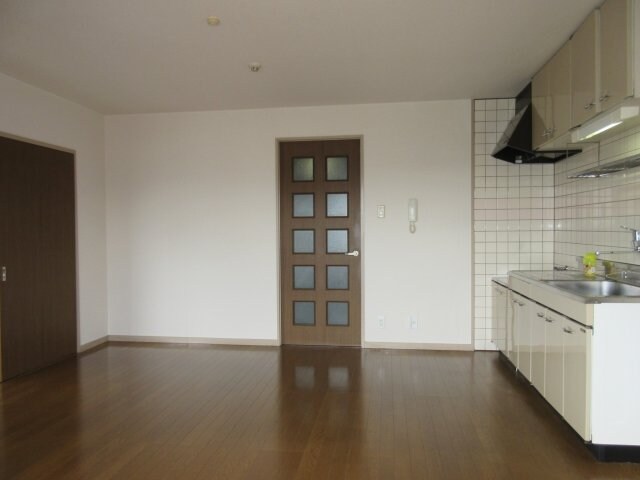  名古屋市営地下鉄桜通線/神沢駅 徒歩27分 2階 築28年