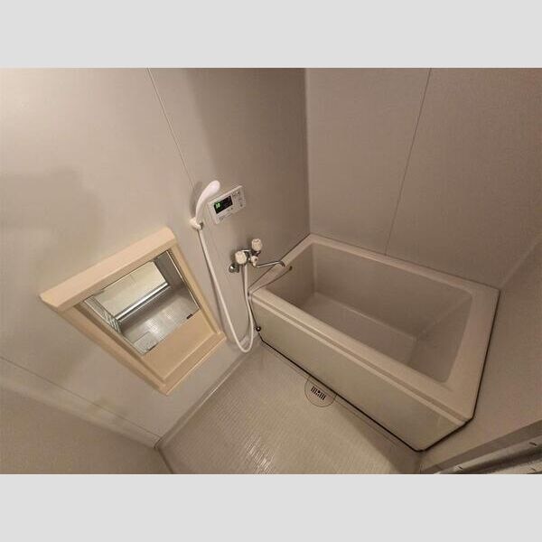  名古屋臨海高速鉄道<あおなみ線>/荒子川公園駅 徒歩17分 4階 築27年