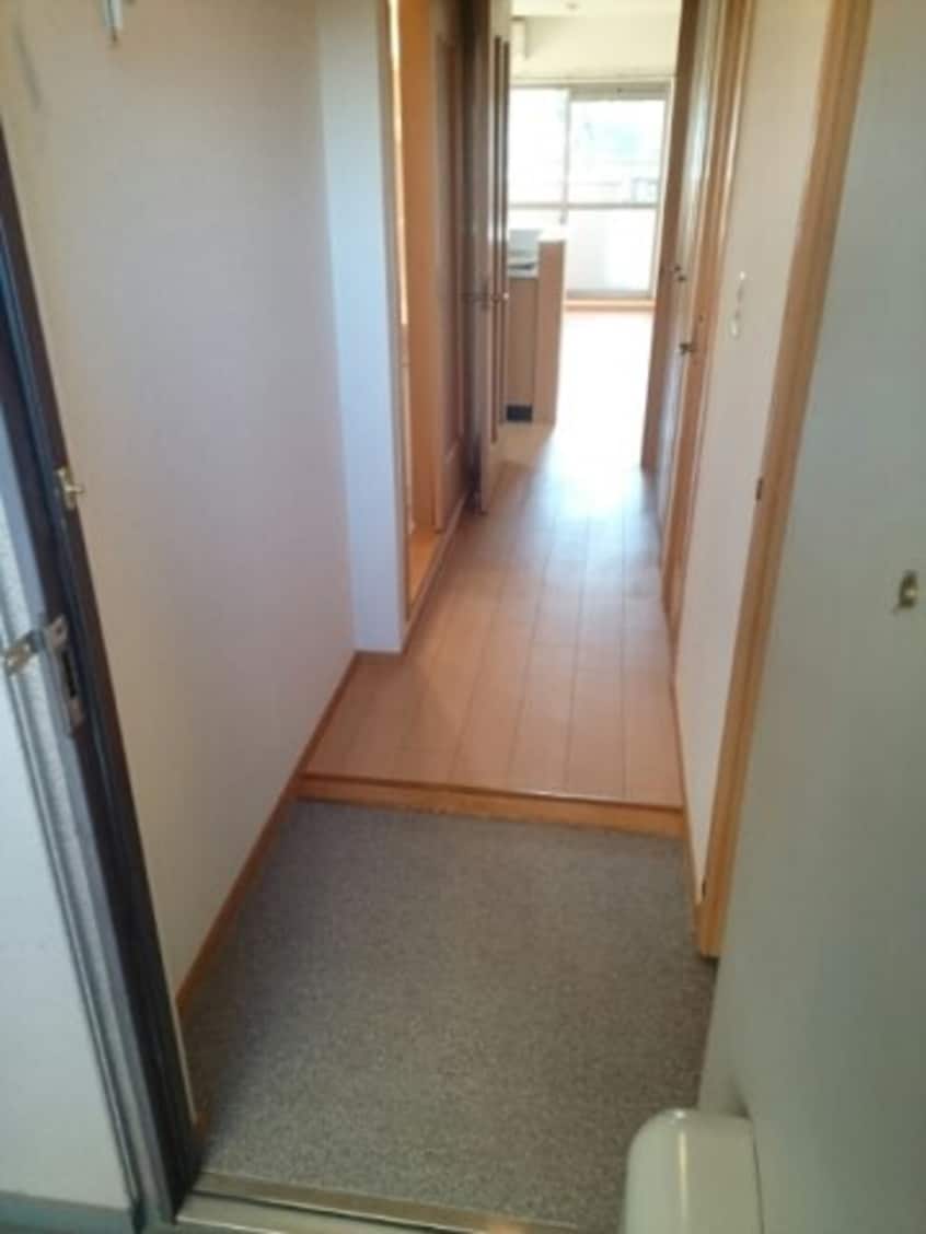 シンプルで使いやすい玄関です ジュネス