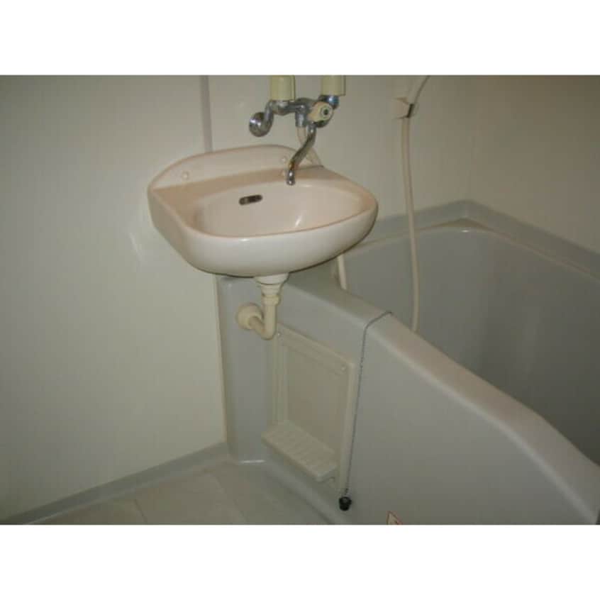  名鉄常滑線・空港線/新日鉄前駅 徒歩15分 1階 築28年