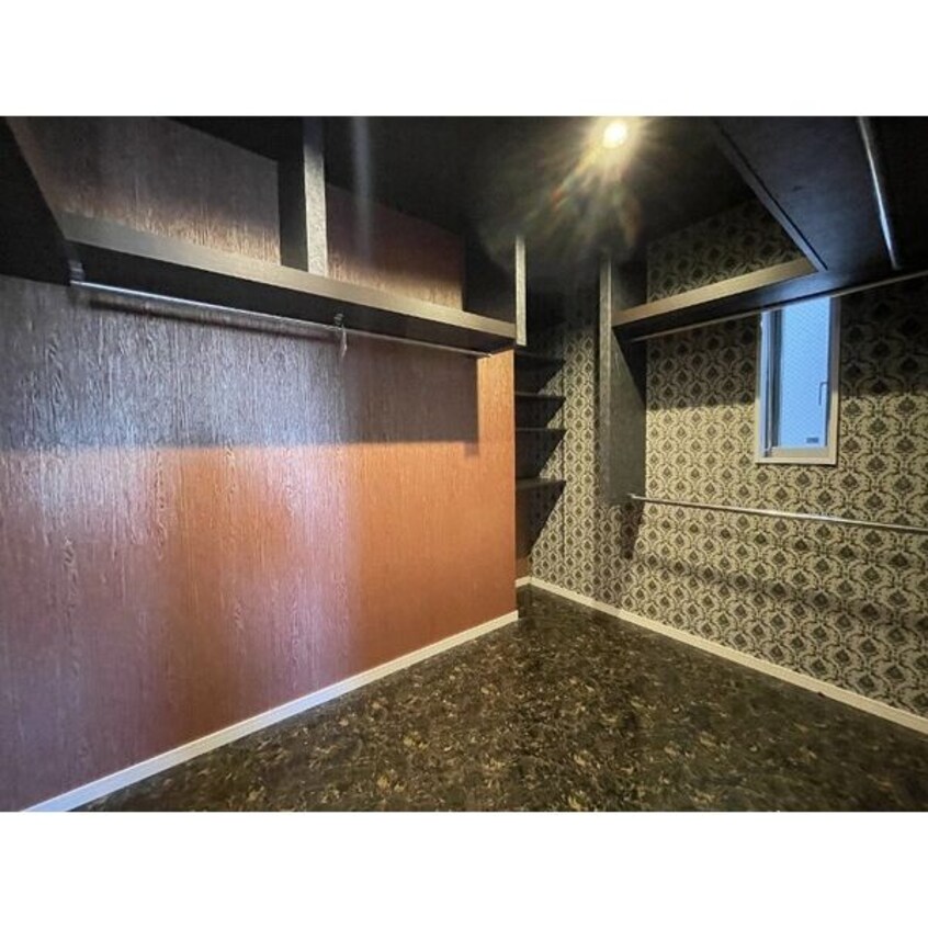  近鉄名古屋線/戸田駅 徒歩43分 1-2階 築11年