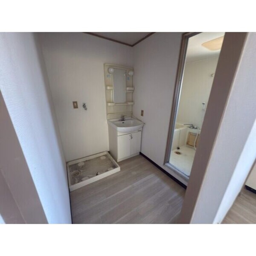  名古屋市営地下鉄東山線/本郷駅 徒歩12分 2階 築40年