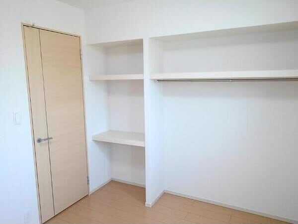  フェリシエ（ｆｅｌｉｃｉｅ）