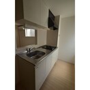 ※写真は同じマンションの違う部屋のものになります。 東海道本線/名古屋駅 徒歩8分 1階 築12年