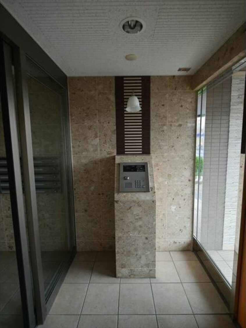  名古屋市営地下鉄東山線/岩塚駅 徒歩2分 2階 築17年