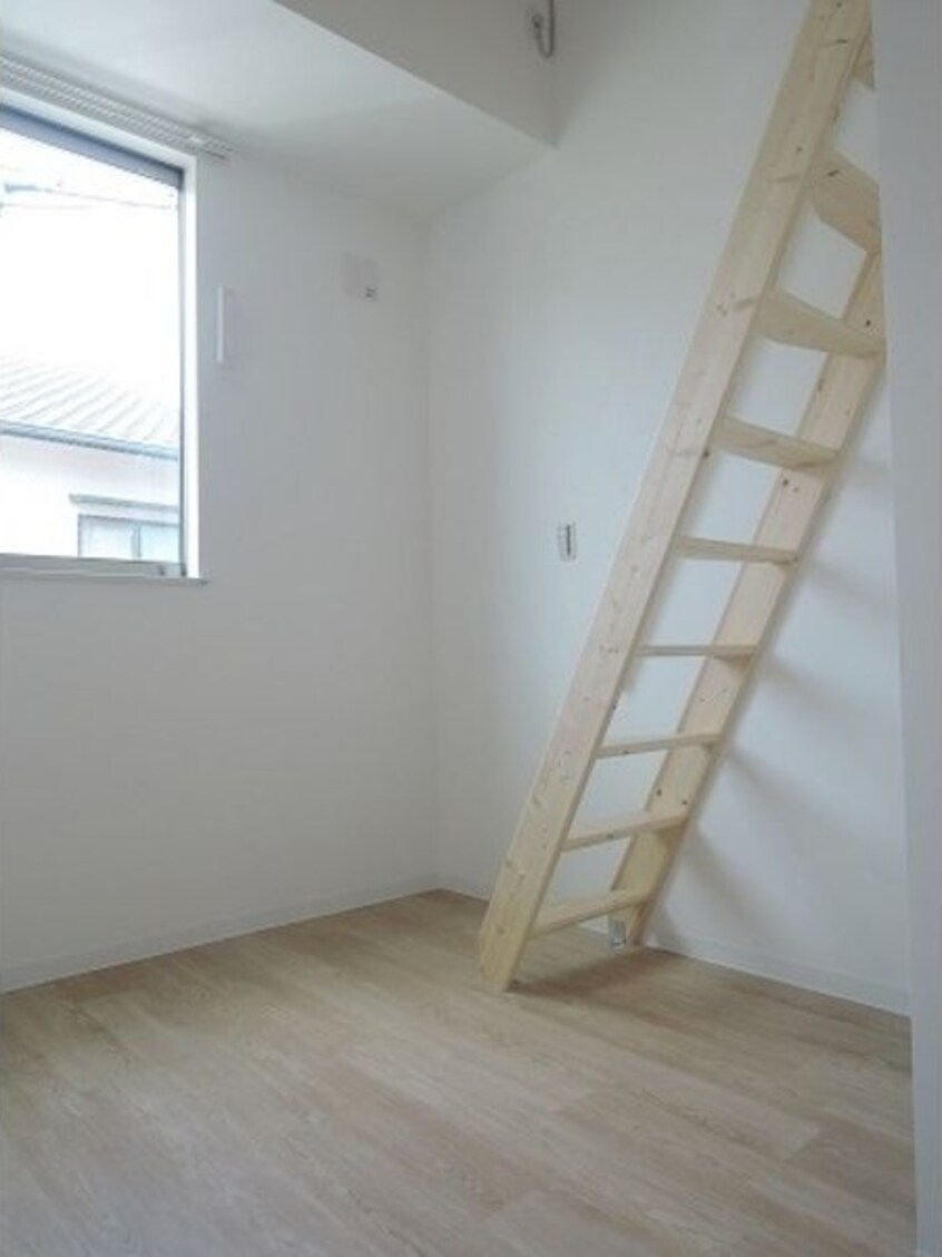 ※写真は同じマンションの違う部屋のものになります。 近鉄名古屋線/黄金駅 徒歩6分 1階 築7年