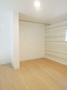 ※写真は同じマンションの違う部屋のものになります。 近鉄名古屋線/黄金駅 徒歩6分 1階 築7年