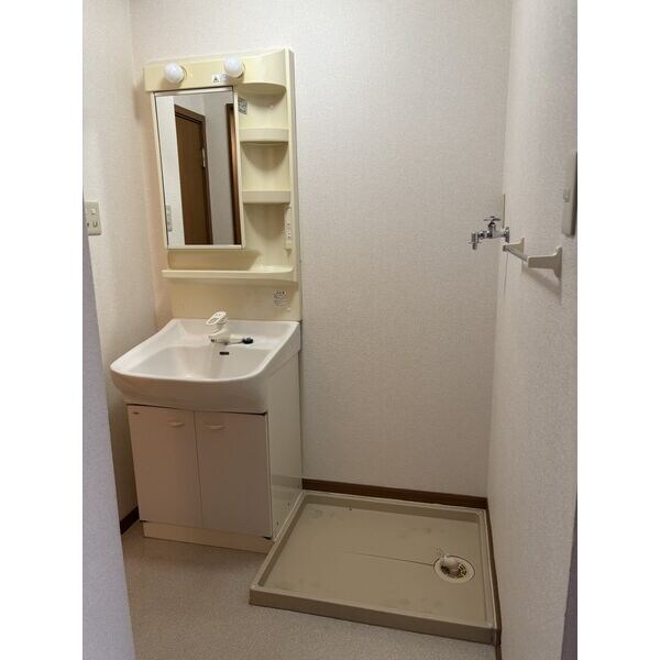  武豊線/亀崎駅 徒歩7分 1階 築24年