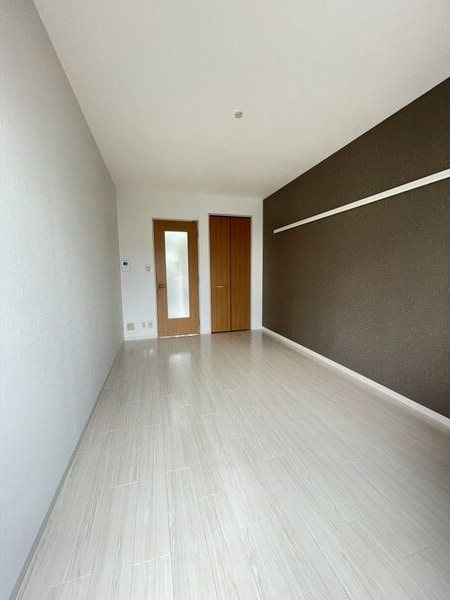  ヤングパレスB棟