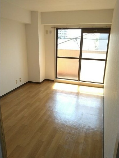  名古屋市営地下鉄桜通線/桜本町駅 徒歩6分 3階 築40年