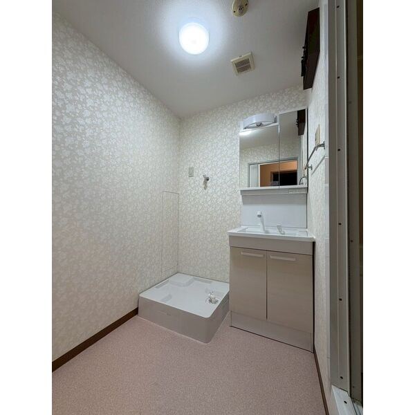  名古屋市営地下鉄名港線/名古屋港駅 徒歩4分 9階 築44年