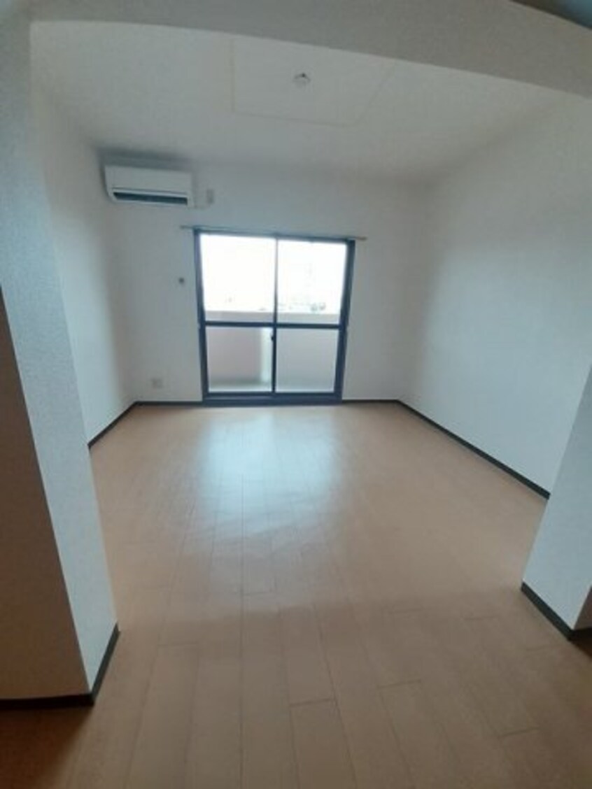  ファミール明定