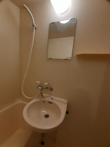  ファミール明定