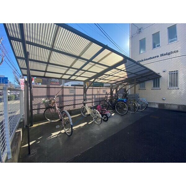  名古屋市営地下鉄東山線/星ヶ丘駅 徒歩25分 3階 築38年