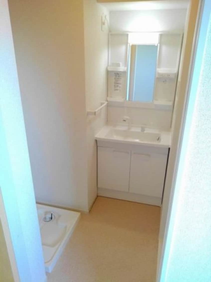  シャイン　コート