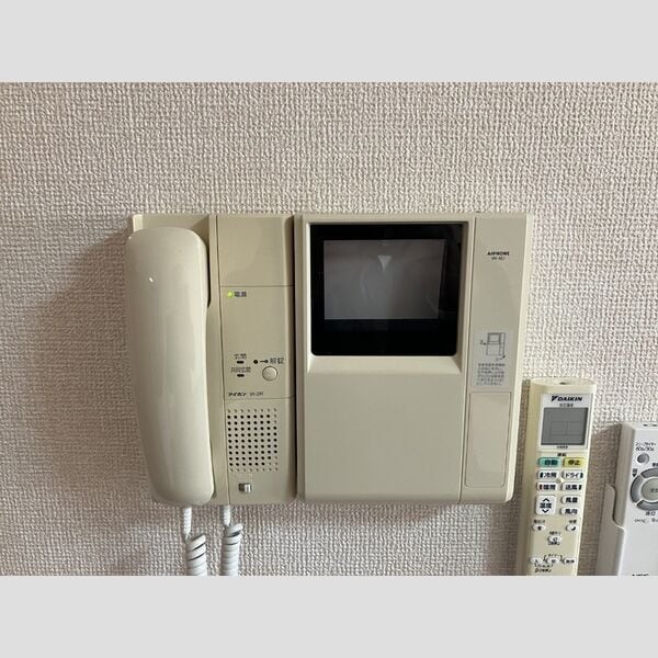  カーサコモダ新舞子　B