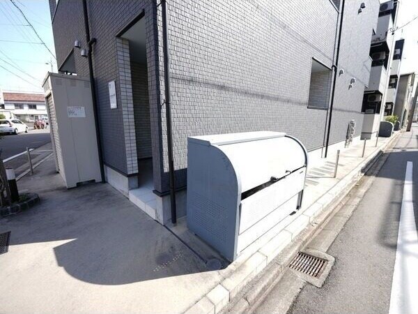  名古屋市営地下鉄名港線/日比野駅 徒歩8分 1階 築6年