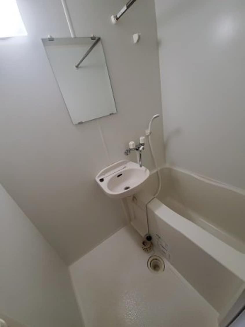  レオパレスまつばら