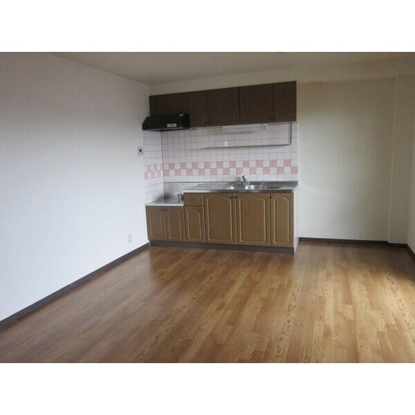  名鉄常滑線・空港線/新日鉄前駅 徒歩16分 3階 築22年