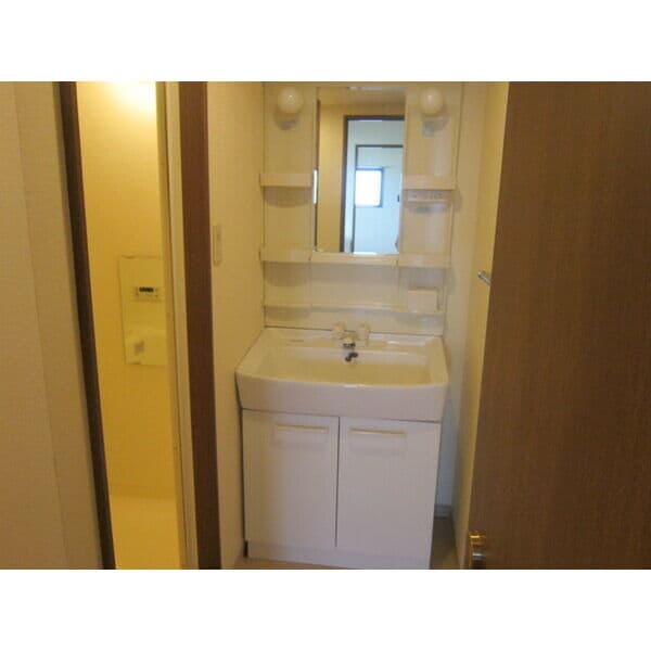  名鉄常滑線・空港線/新日鉄前駅 徒歩16分 3階 築22年