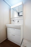  名古屋臨海高速鉄道<あおなみ線>/荒子駅 徒歩11分 1階 築12年