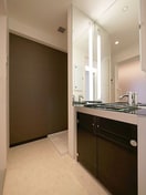 ※写真は同じマンションの違う部屋のものになります。 名古屋市営地下鉄名城線/上前津駅 徒歩10分 14階 築10年