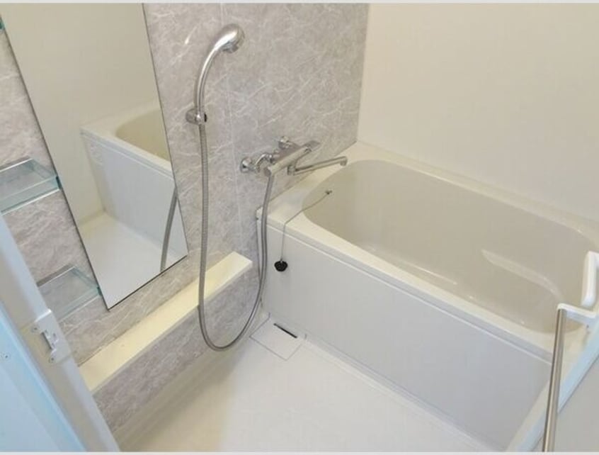  名古屋市営地下鉄東山線/新栄町駅 徒歩12分 7階 築9年