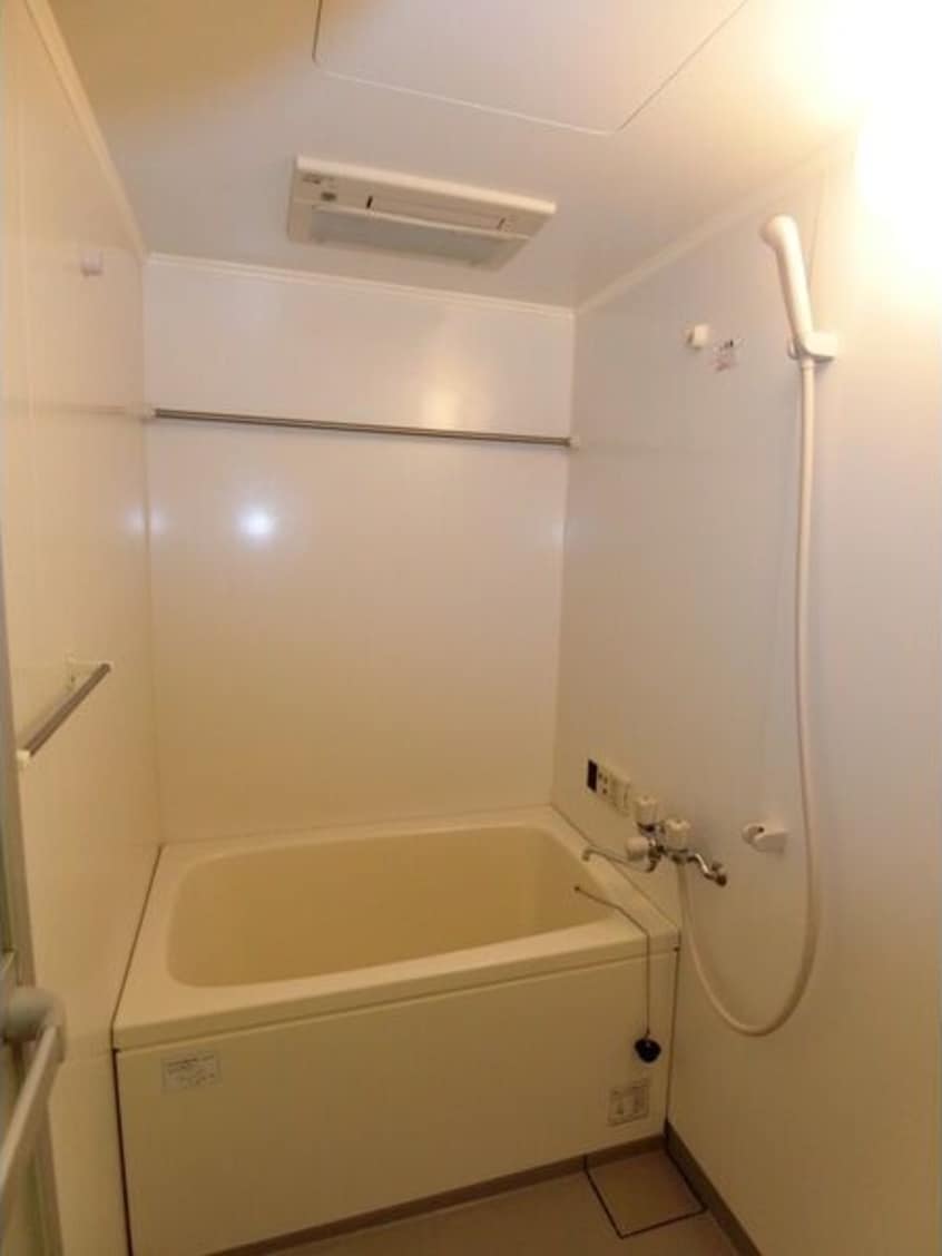  名古屋市営地下鉄東山線/新栄町駅 徒歩6分 4階 築19年