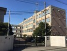 名古屋市立新郊中学校(中学校/中等教育学校)まで1806m 名古屋市営地下鉄名城線/新瑞橋駅 徒歩2分 1階 築17年