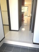  名古屋臨海高速鉄道<あおなみ線>/南荒子駅 徒歩8分 1-2階 築11年