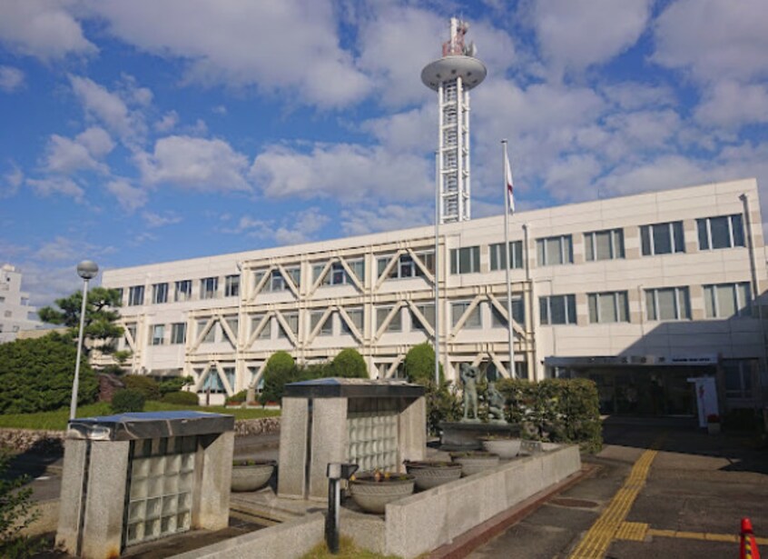 名古屋市中川区役所 1122m 名古屋臨海高速鉄道<あおなみ線>/荒子駅 徒歩8分 1-2階 築16年