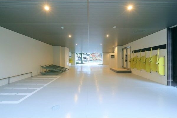  名古屋市営地下鉄桜通線/新瑞橋駅 徒歩2分 2階 築8年