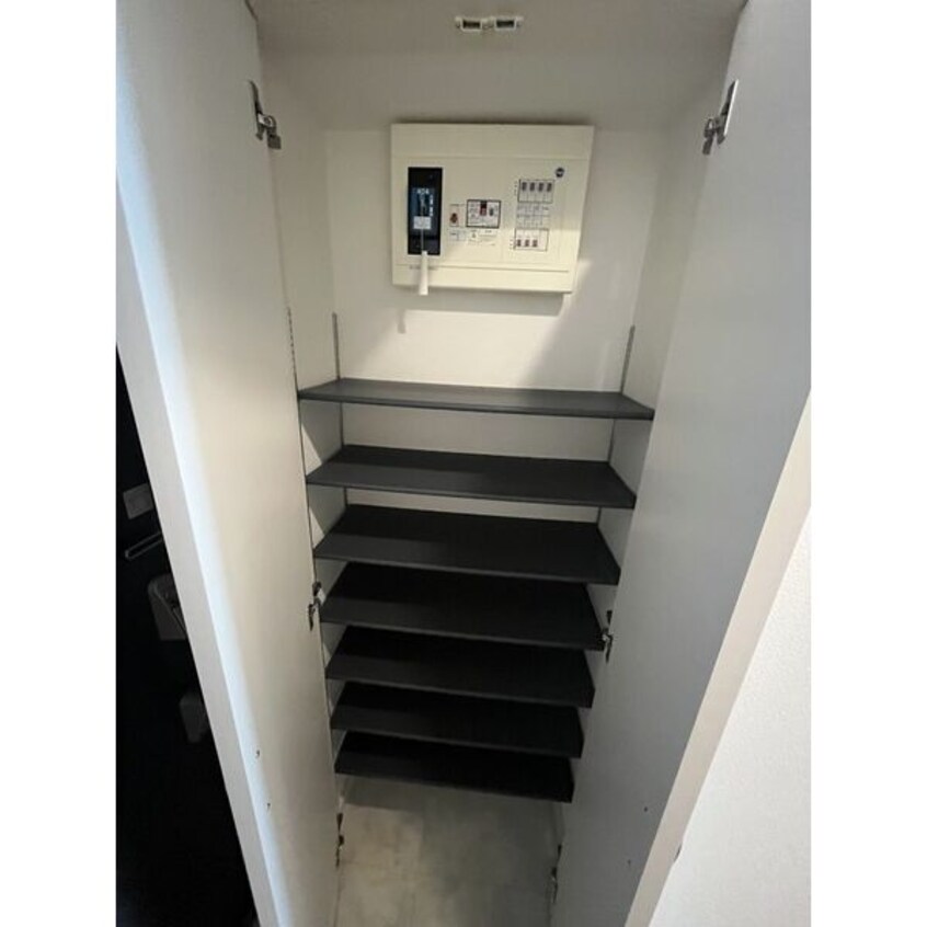  中央本線<中央西線>/名古屋駅 徒歩10分 7階 築13年