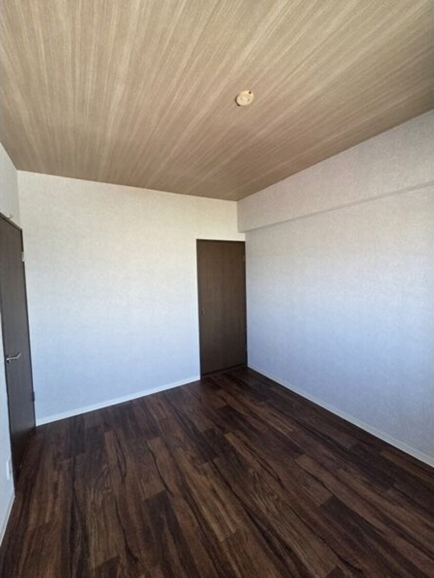  サンモールタナカ