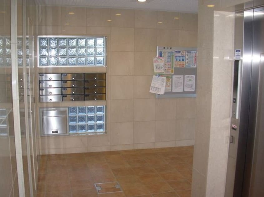  ピオーネ覚王山