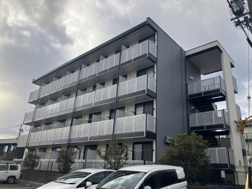  レオパレス丸根