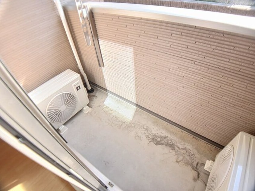 開放的で明るい空間を演出してくれるバルコニーです レガーロ　ノースⅠ