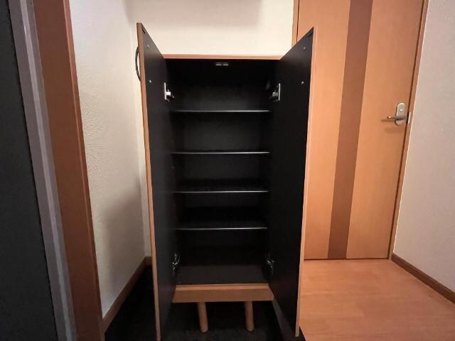 シューズボックス ディア　フォンテーヌ