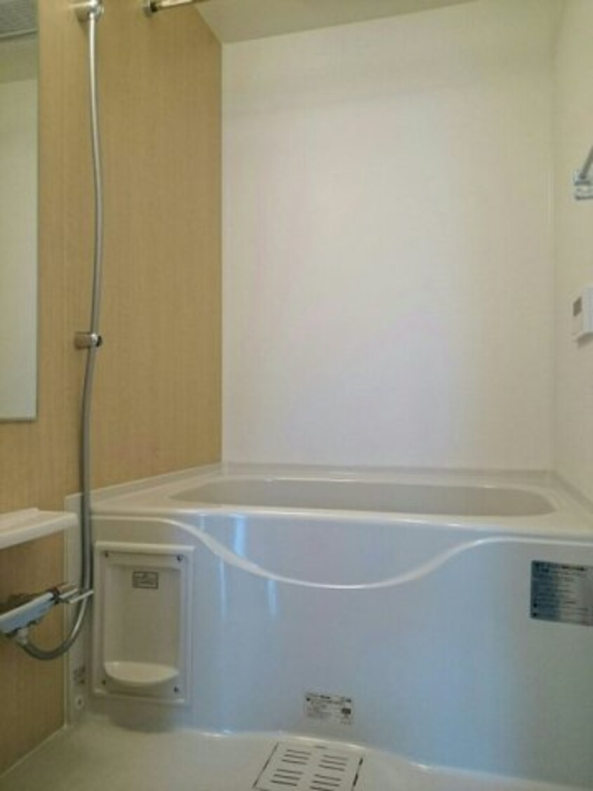 ゆったり過ごせるお風呂です ｇｌａｎｚ　Ｂ