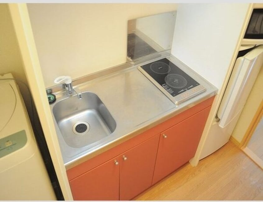  レオパレスサン　ラウンジⅡ