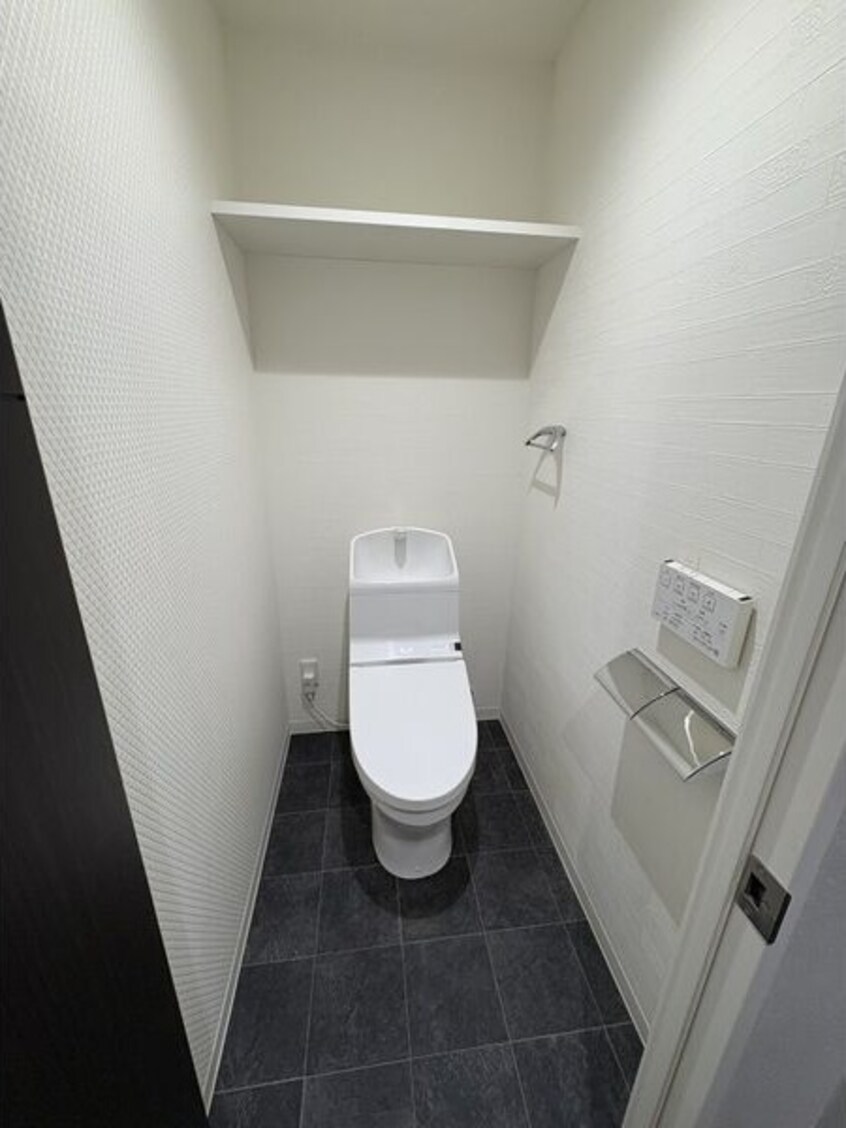  名古屋臨海高速鉄道<あおなみ線>/荒子駅 徒歩1分 8階 築7年