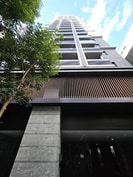 プラウドタワー栄の外観