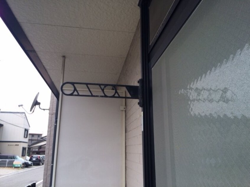  レオパレス愛松