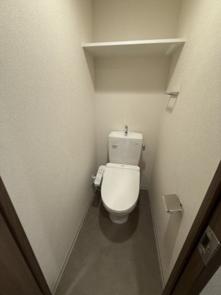 ※写真は同じマンションの違う部屋のものになります。 プレサンス丸の内アデル