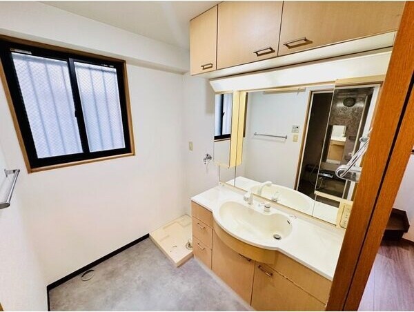  新栄サンハイツ